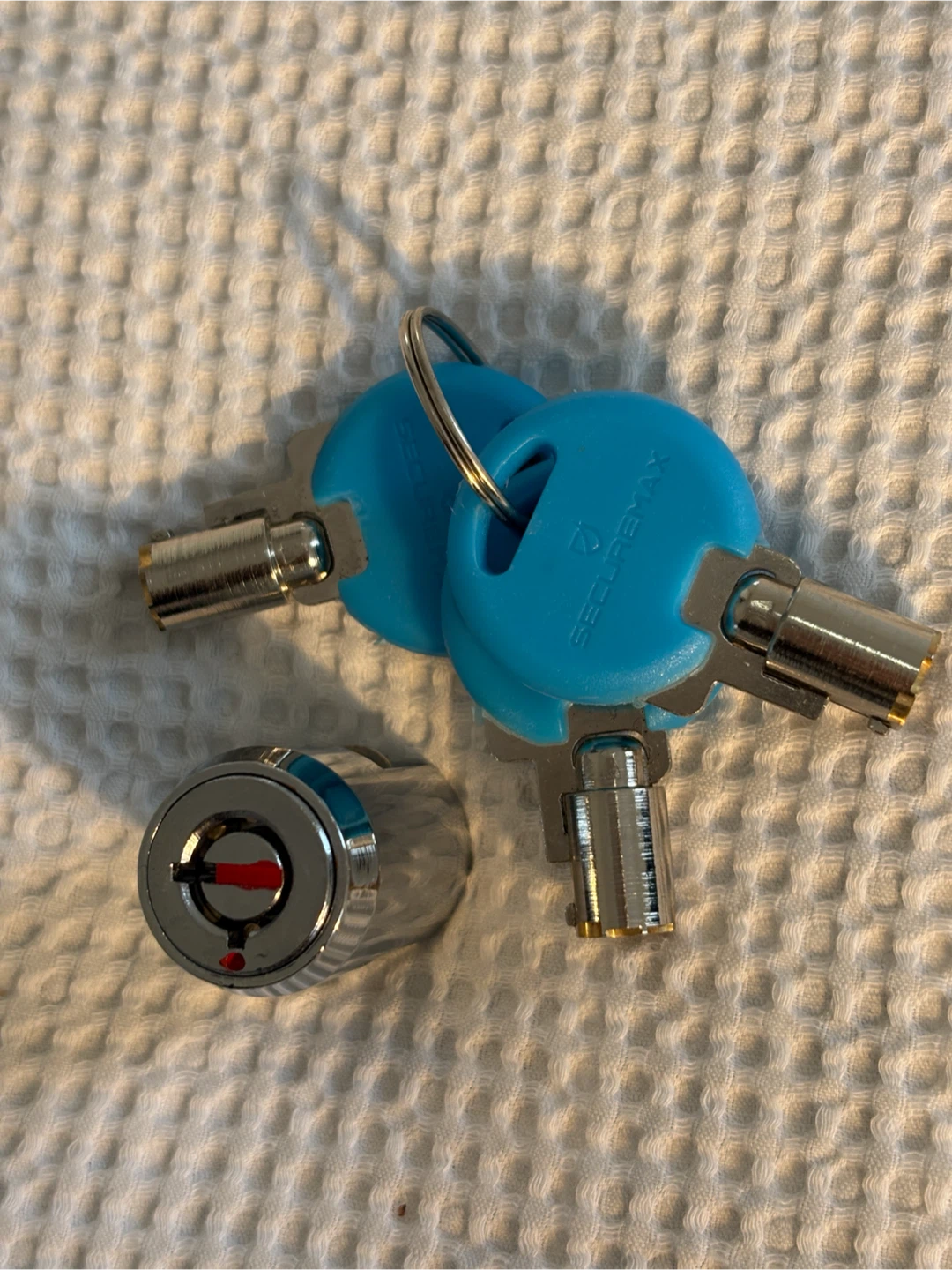 Securemax Lock Cylinders and Keys - photo 2
