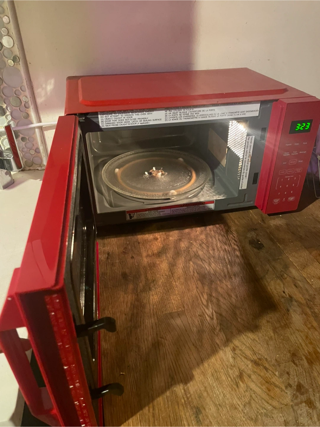Farberware Red Microwave Oven - photo 4