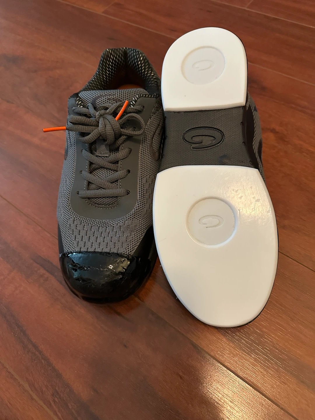 Goldline Curling Storm Shoes - Women’s Size 8 - photo 2