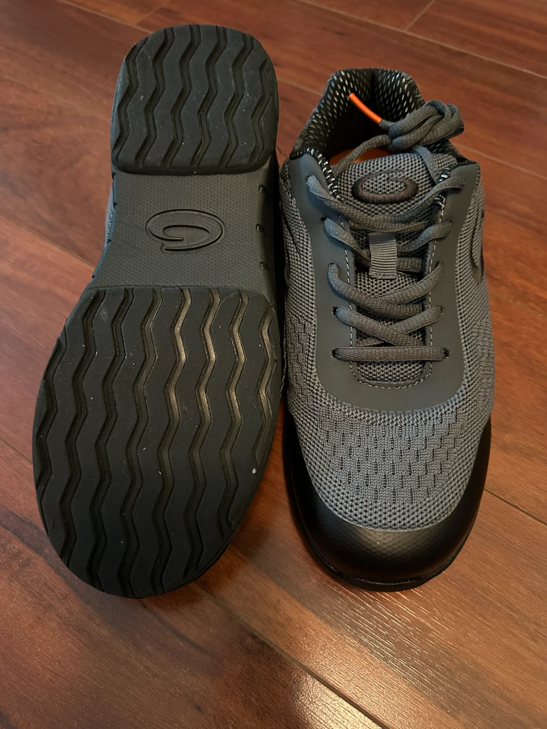 Goldline Curling Storm Shoes - Women’s Size 8 - photo 3