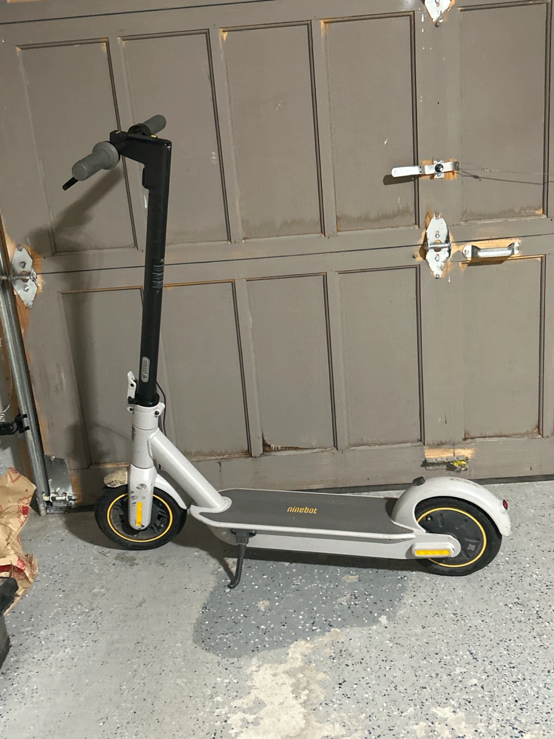 Ninebot kick scooter max model g30lp