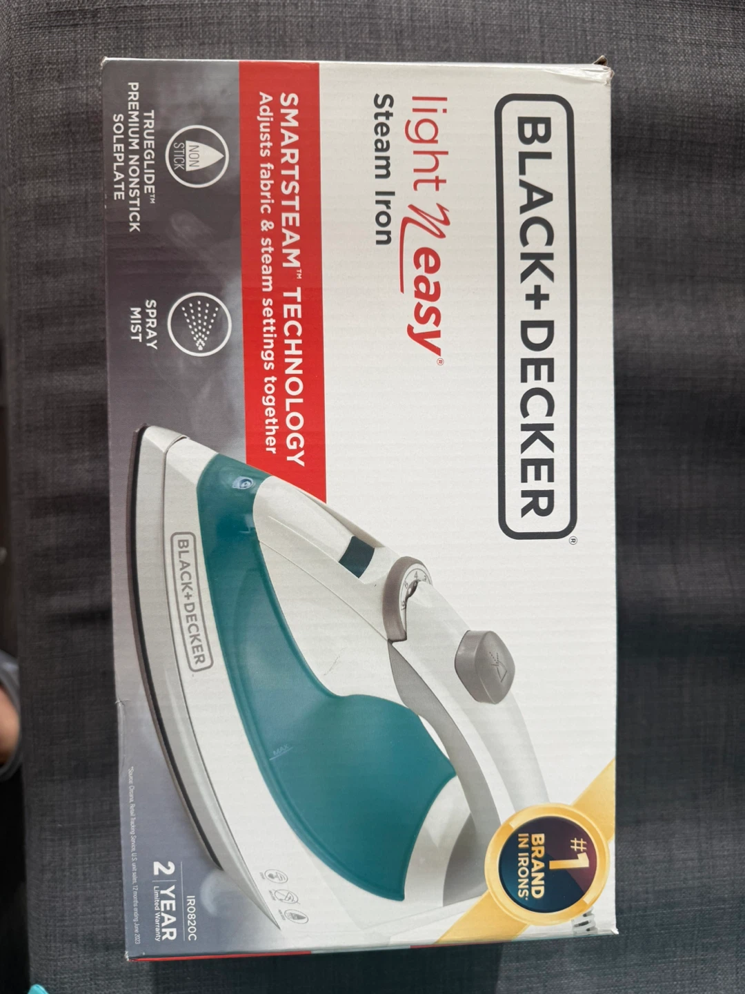 BLACK+DECKER Light 'n Easy Steam Iron