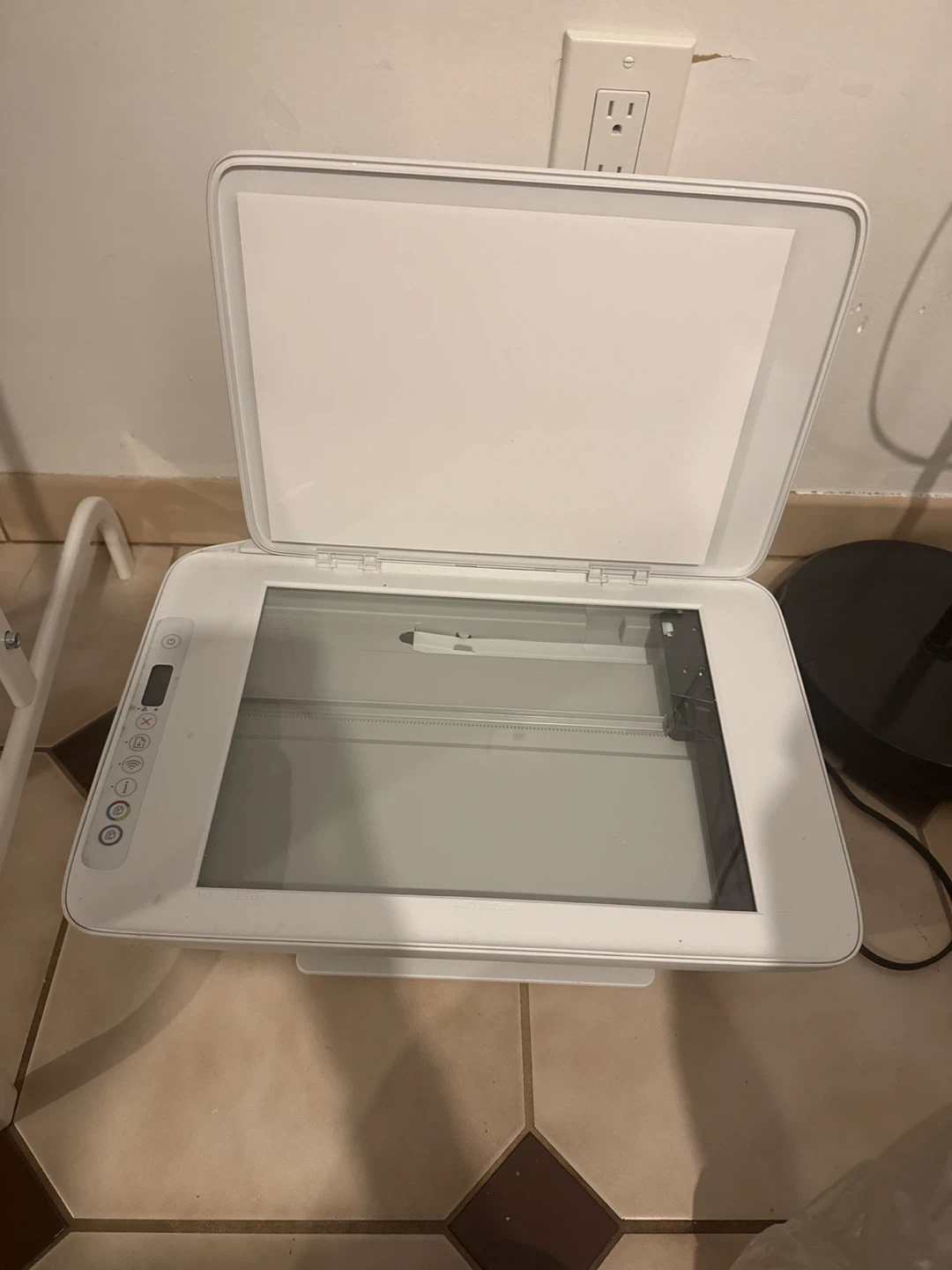 HP DeskJet 2700 All-in-One Printer - photo 2
