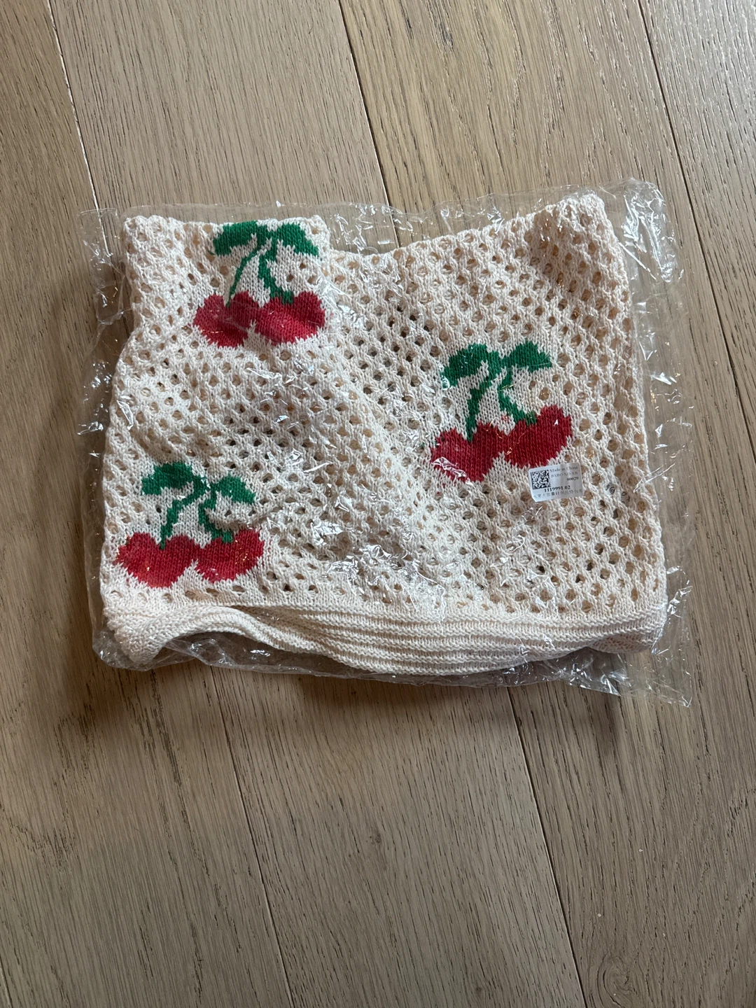 Unopened cherry tote bag