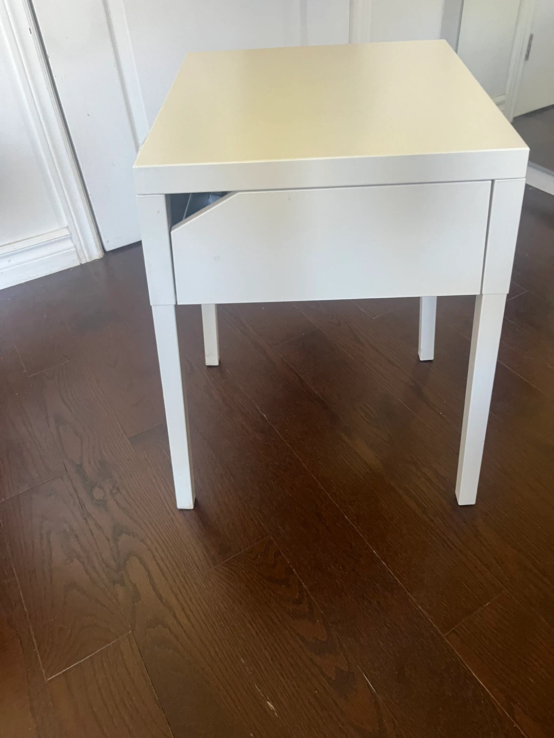 White bedside table with drawer - photo 2