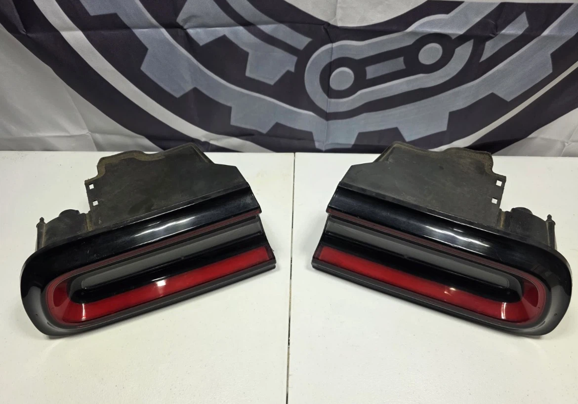 Dodge Challenger Taillights - photo 2