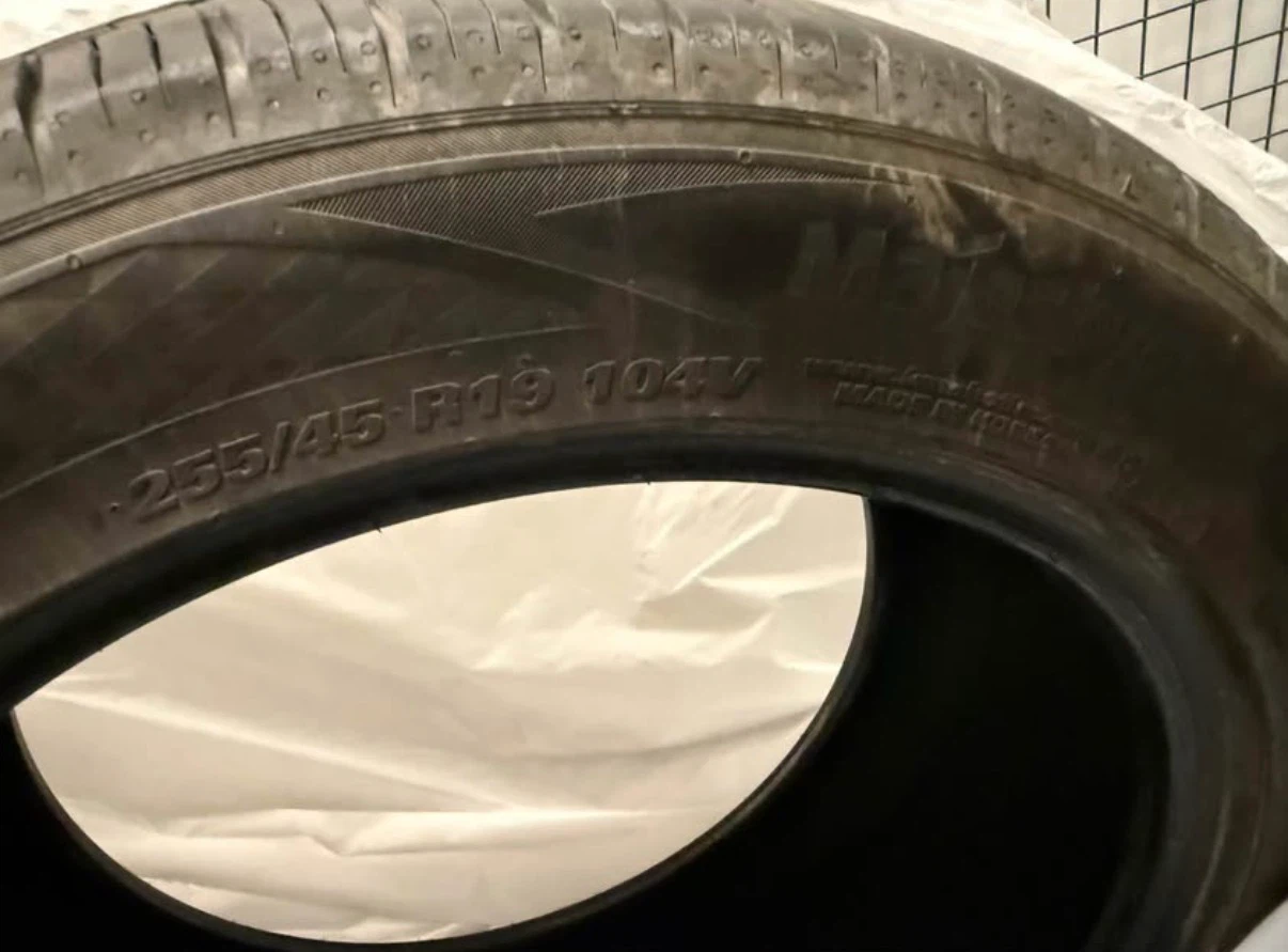 Pair og Kumho tires 255/45R19 (2024DOT for Tesla Y) - photo 5