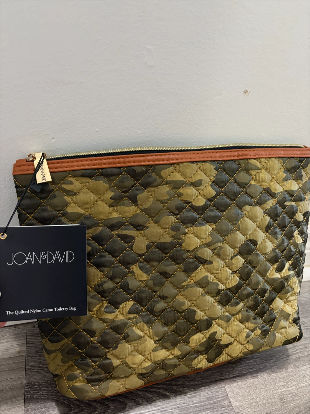 JOAN&DAVID Quilted Camo Toiletry Bag - photo 2