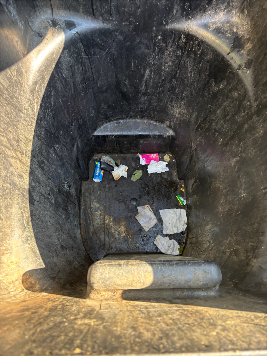 Trash Can Cleaning Service - photo 3