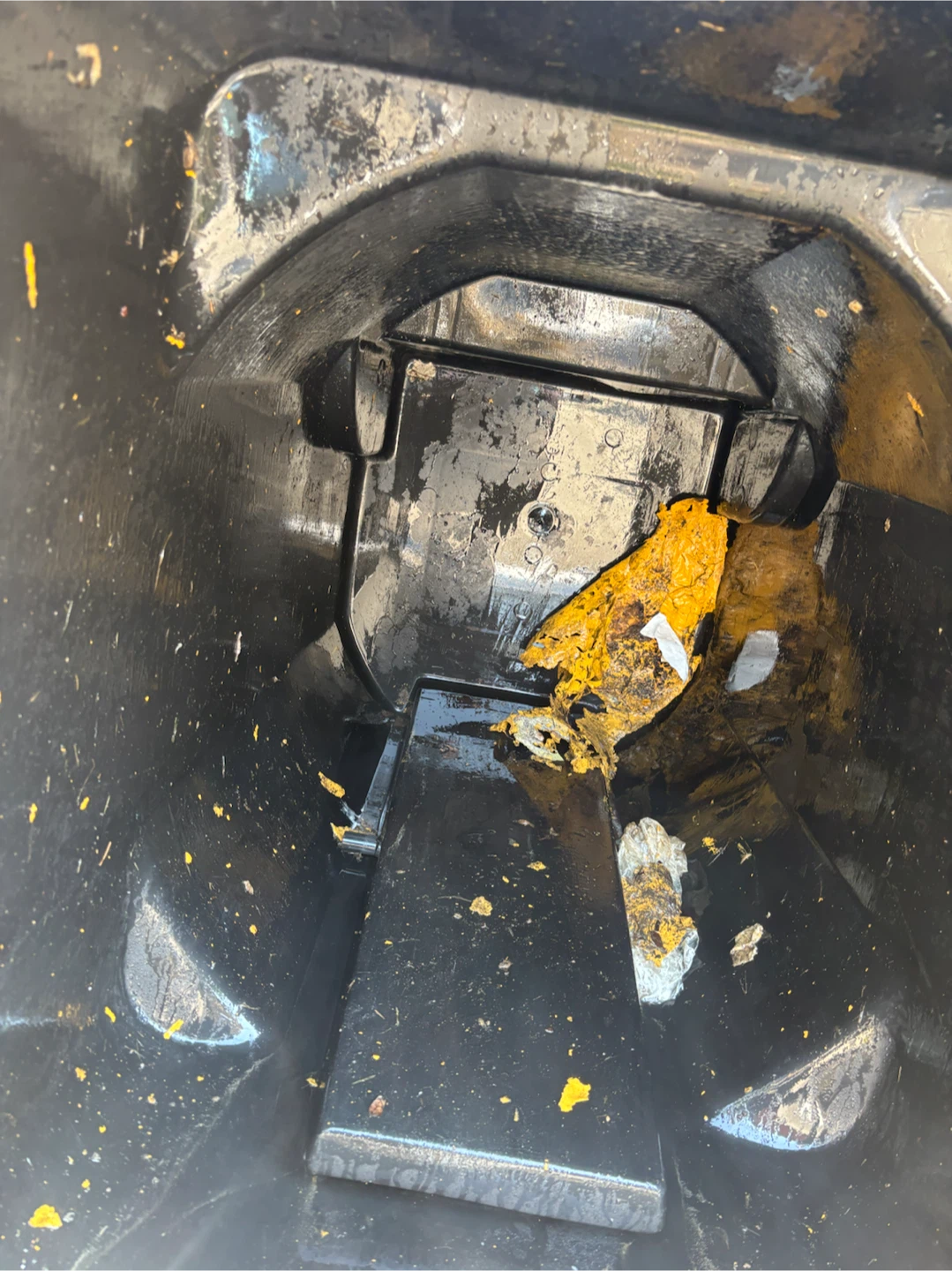 Trash Can Cleaning Service - photo 4