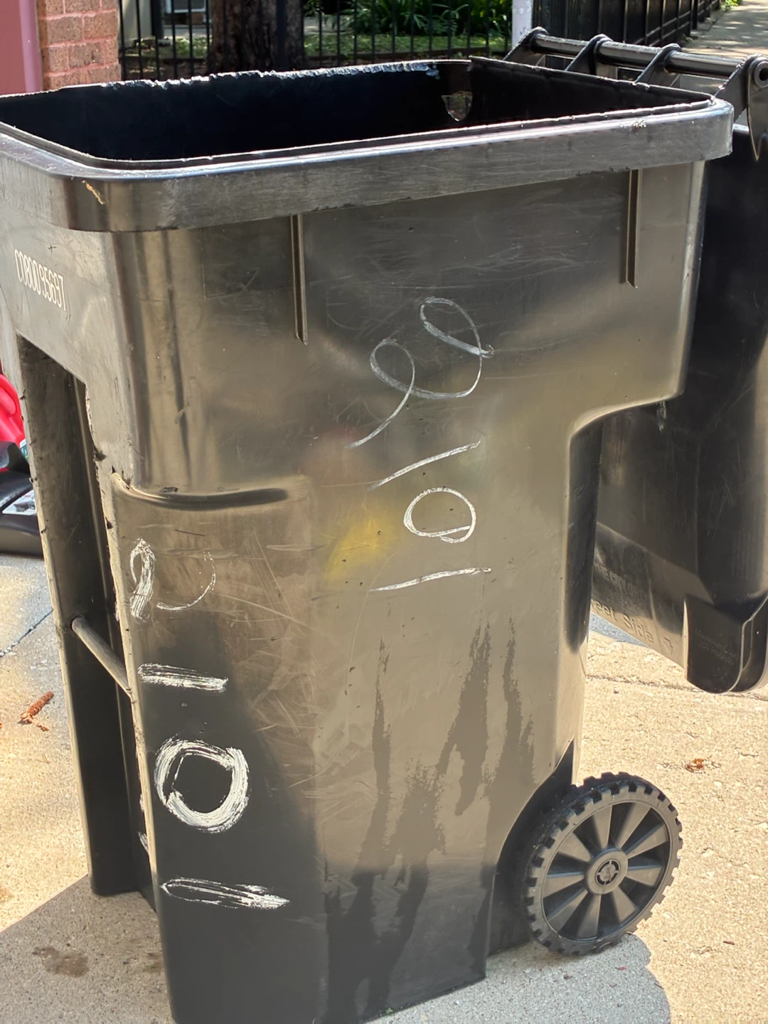 Trash Can Cleaning Service - photo 5