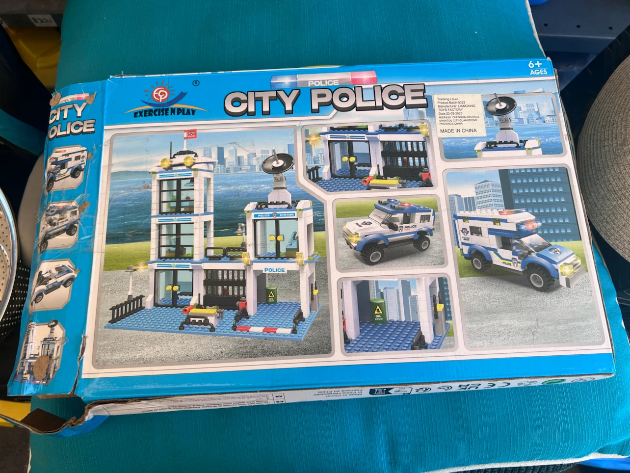BRAND NEW City Police Building Blocks Set