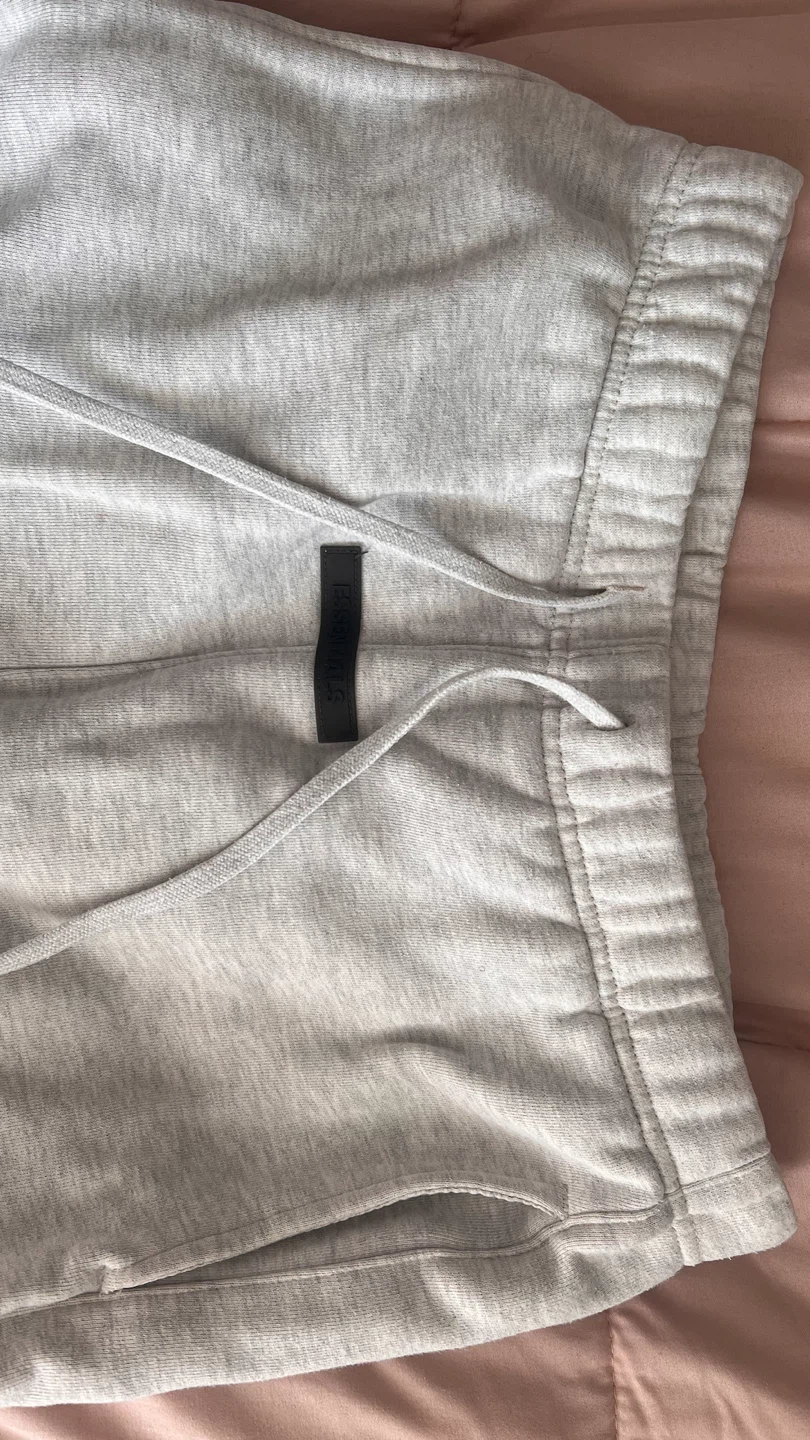 ESSENTIALS Fear of God Sweatpants - photo 4