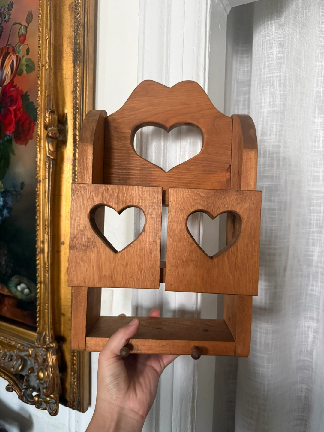Wooden Wall Shelf with Heart Cutouts door panels - photo 2
