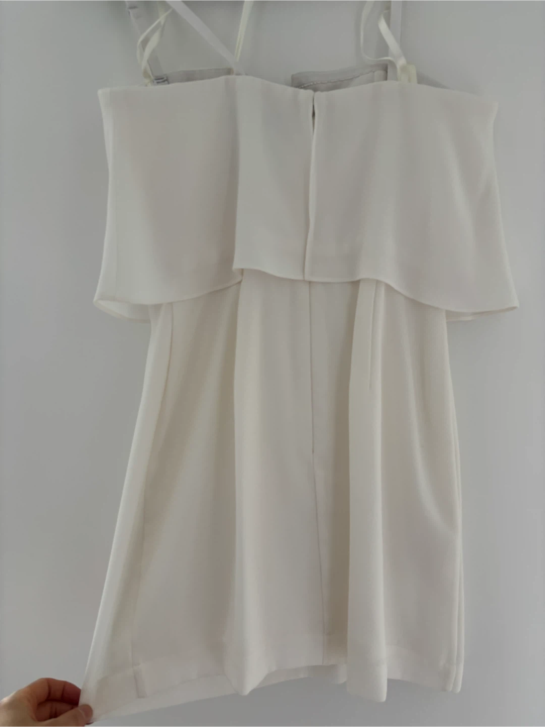 BCBGMAXAZRIA White Strapless Dress Size 4 - photo 2