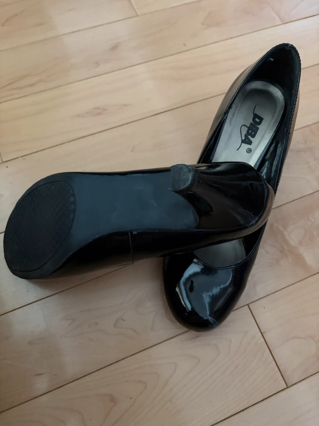 DIBA black patent pumps - photo 2