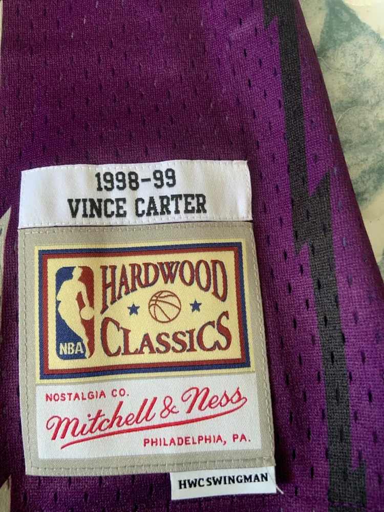 Mitchell & Ness Toronto Raptors Vince Carter Swingman Jersey - photo 2