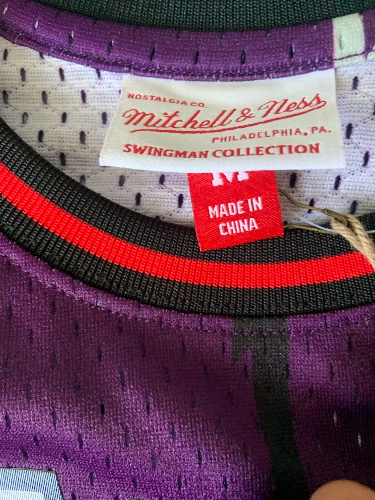 Mitchell & Ness Toronto Raptors Vince Carter Swingman Jersey - photo 3