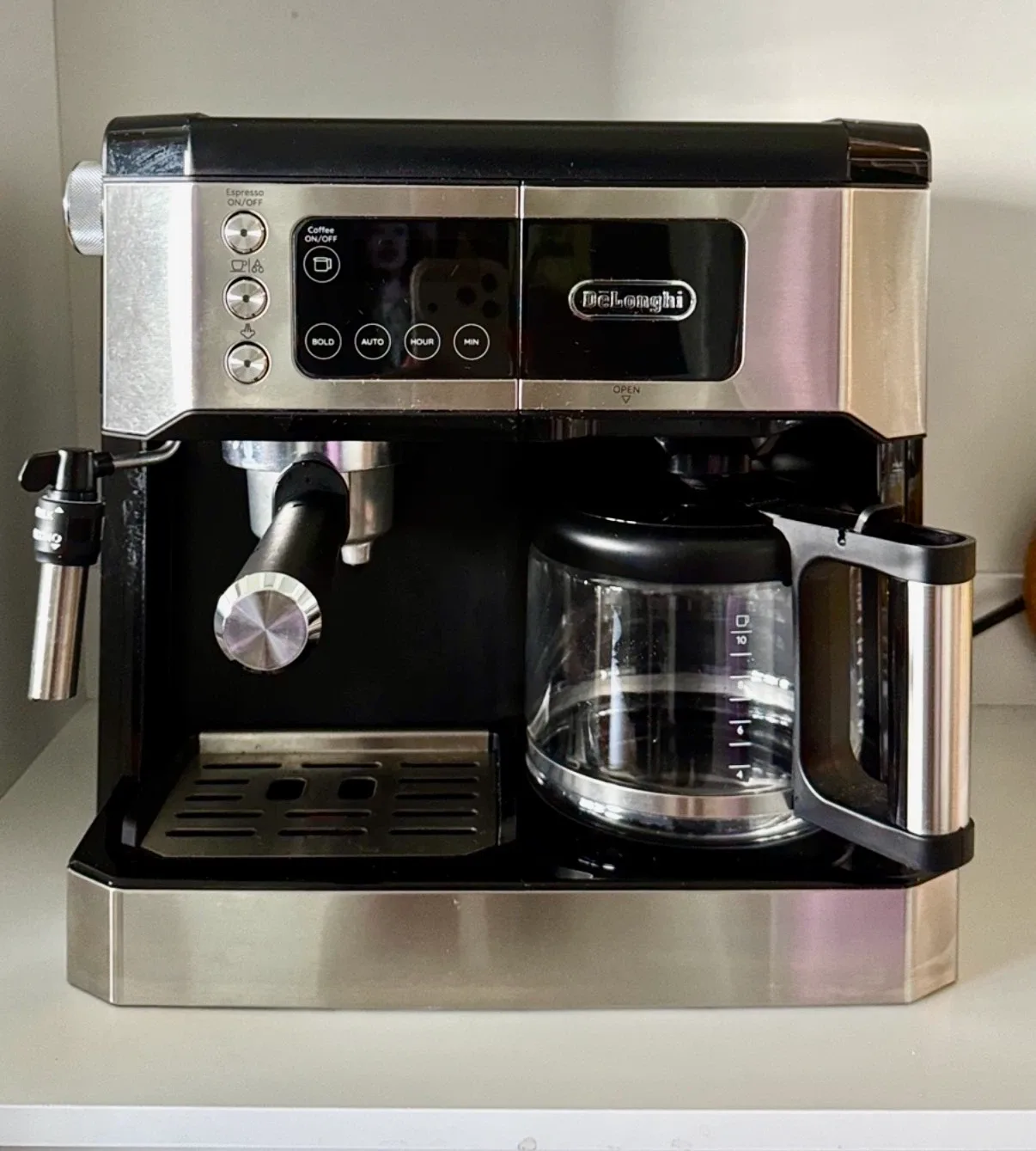 DeLonghi All in one Coffee and Espresso maker