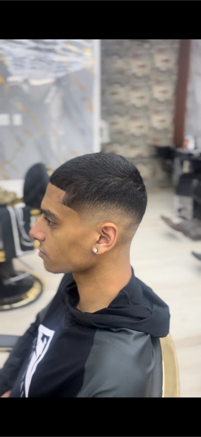 Men's Haircut Service