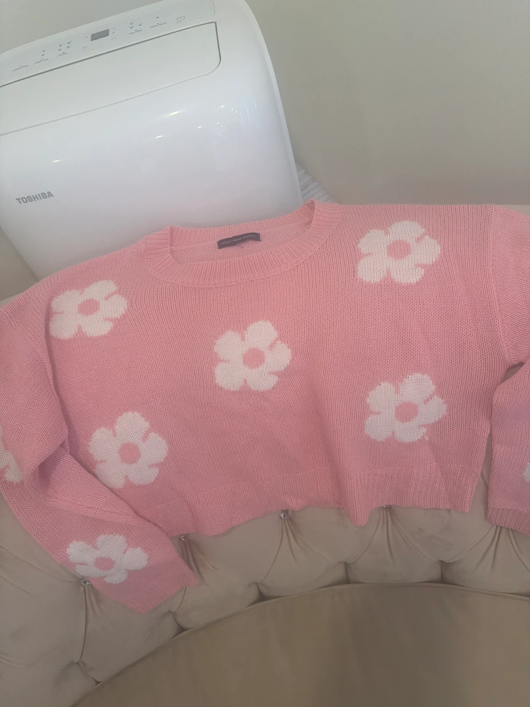 Pink Floral Cropped Sweater - photo 2