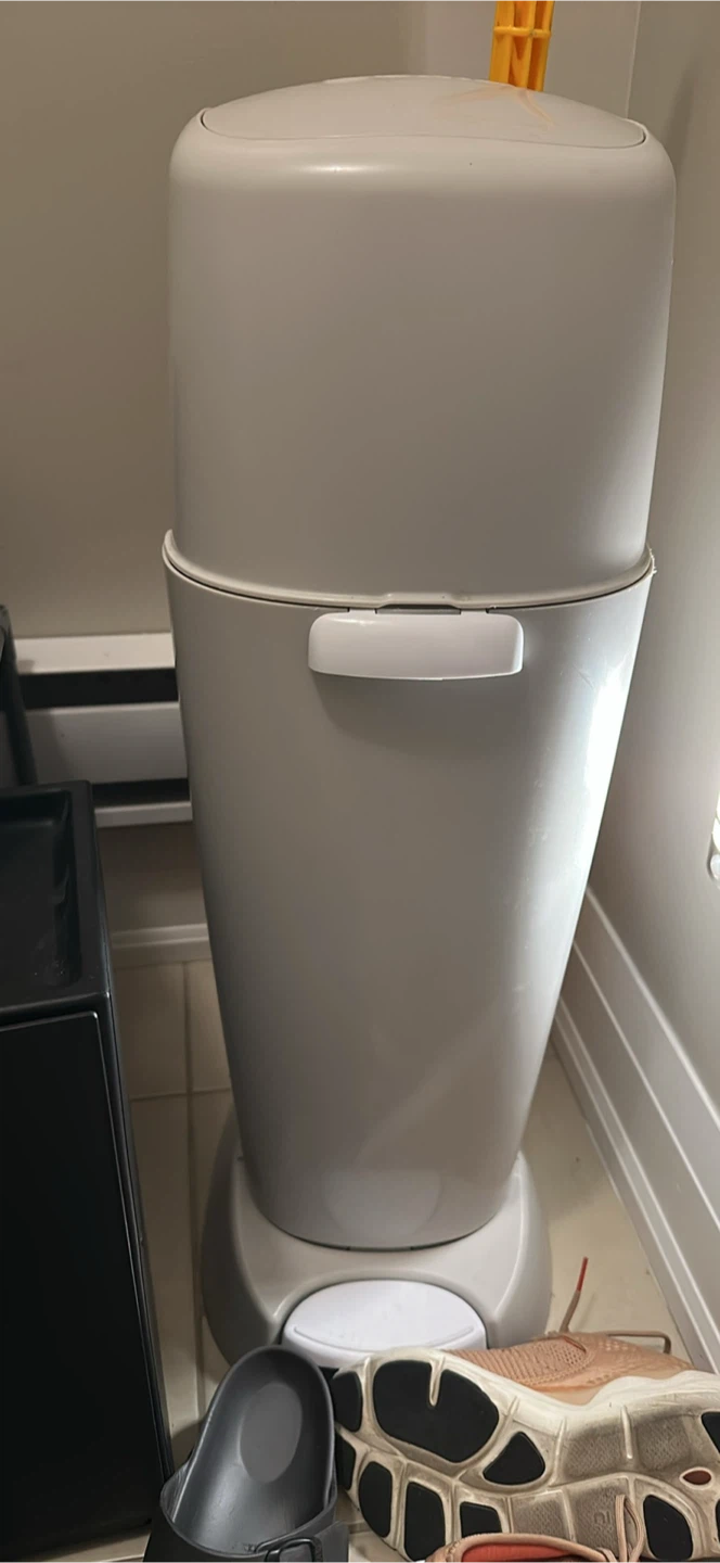 Ubbi Steel Diaper Pail - photo 2