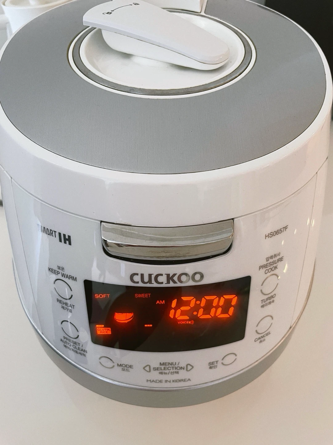Cuckoo IH Pressure Rice Cooker HS0657F