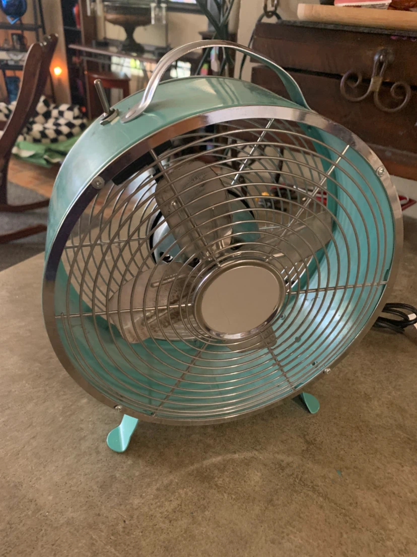Retro Teal Metal Desk Fan