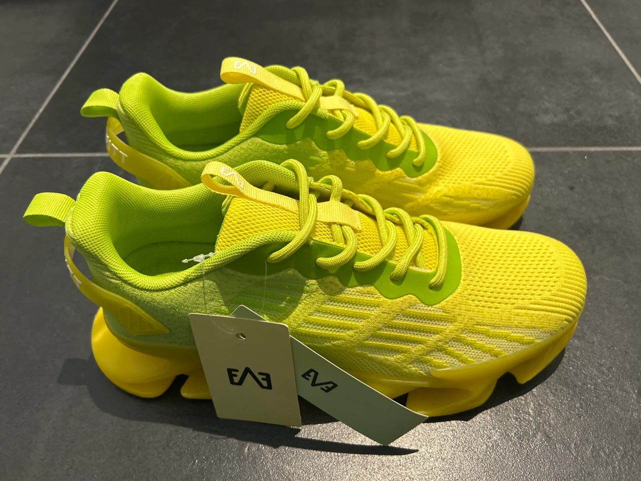 Fullafitt Running Shoes - Neon Yellow - photo 2