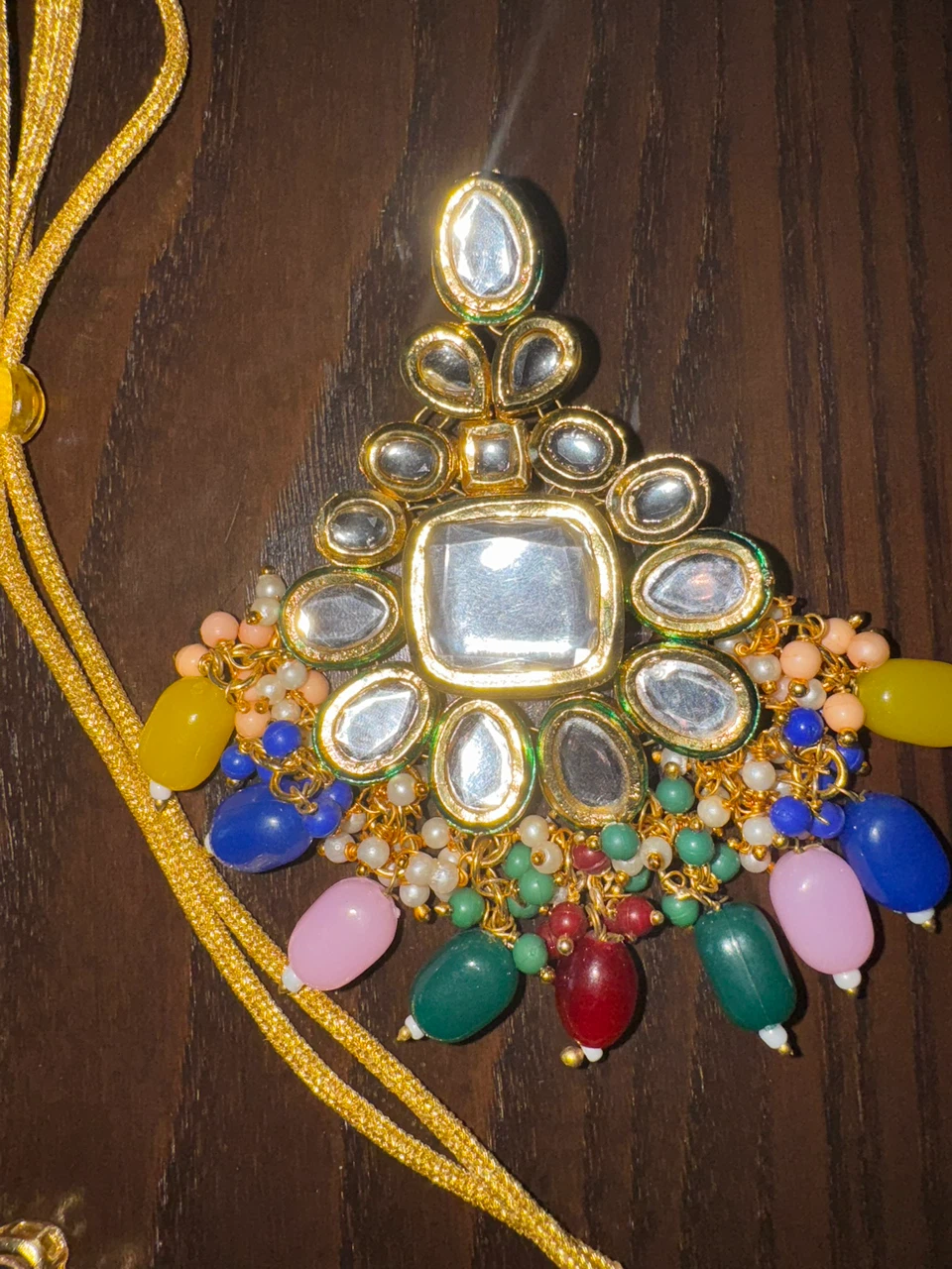 Gold-tone Kundan Necklace Set with Earrings and Tikka - photo 5