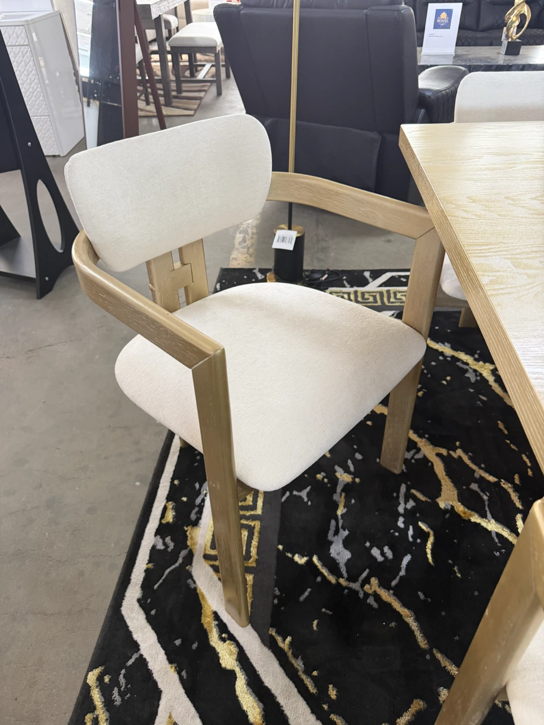 Modern Dining Table and 8 Chairs Set - photo 3