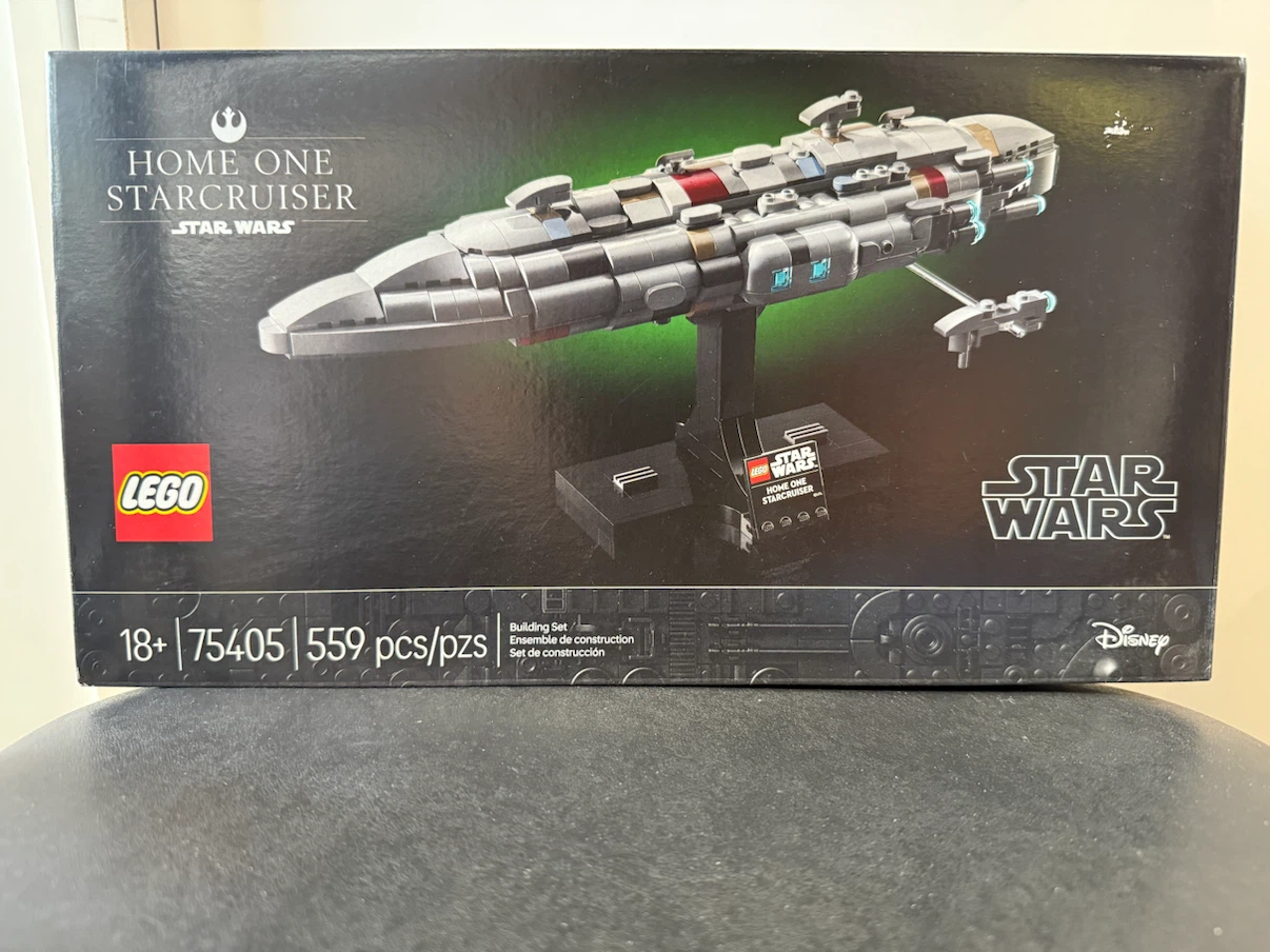 LEGO Star Wars Home One Starcruiser Building Set 75405