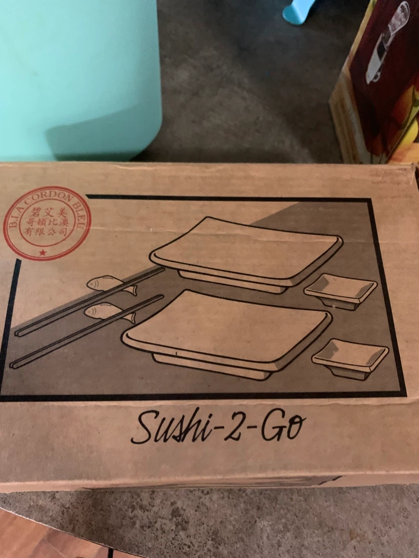 B.L.A. Cordon Bleu Sushi-2-Go Set