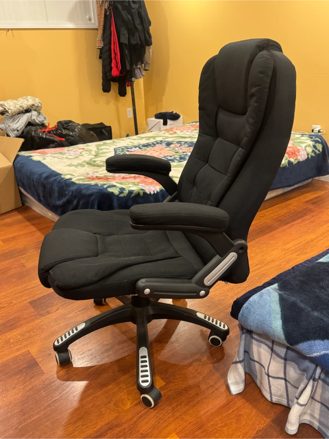 Black Office Chair - photo 3