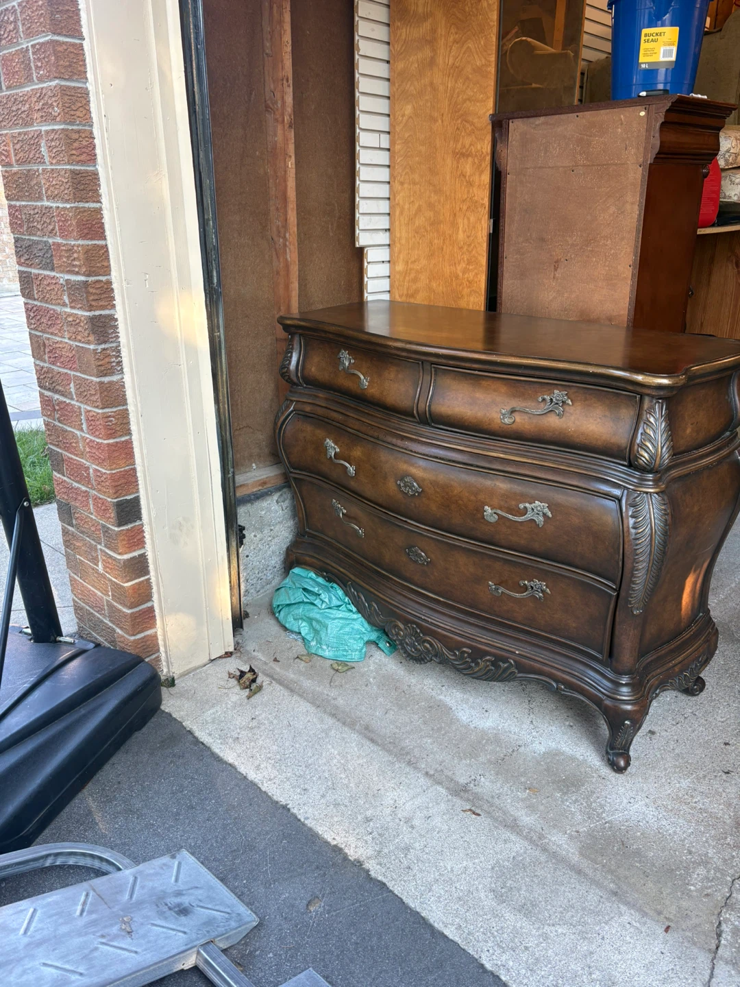 Antique Style Dresser with 5 Drawers - photo 2