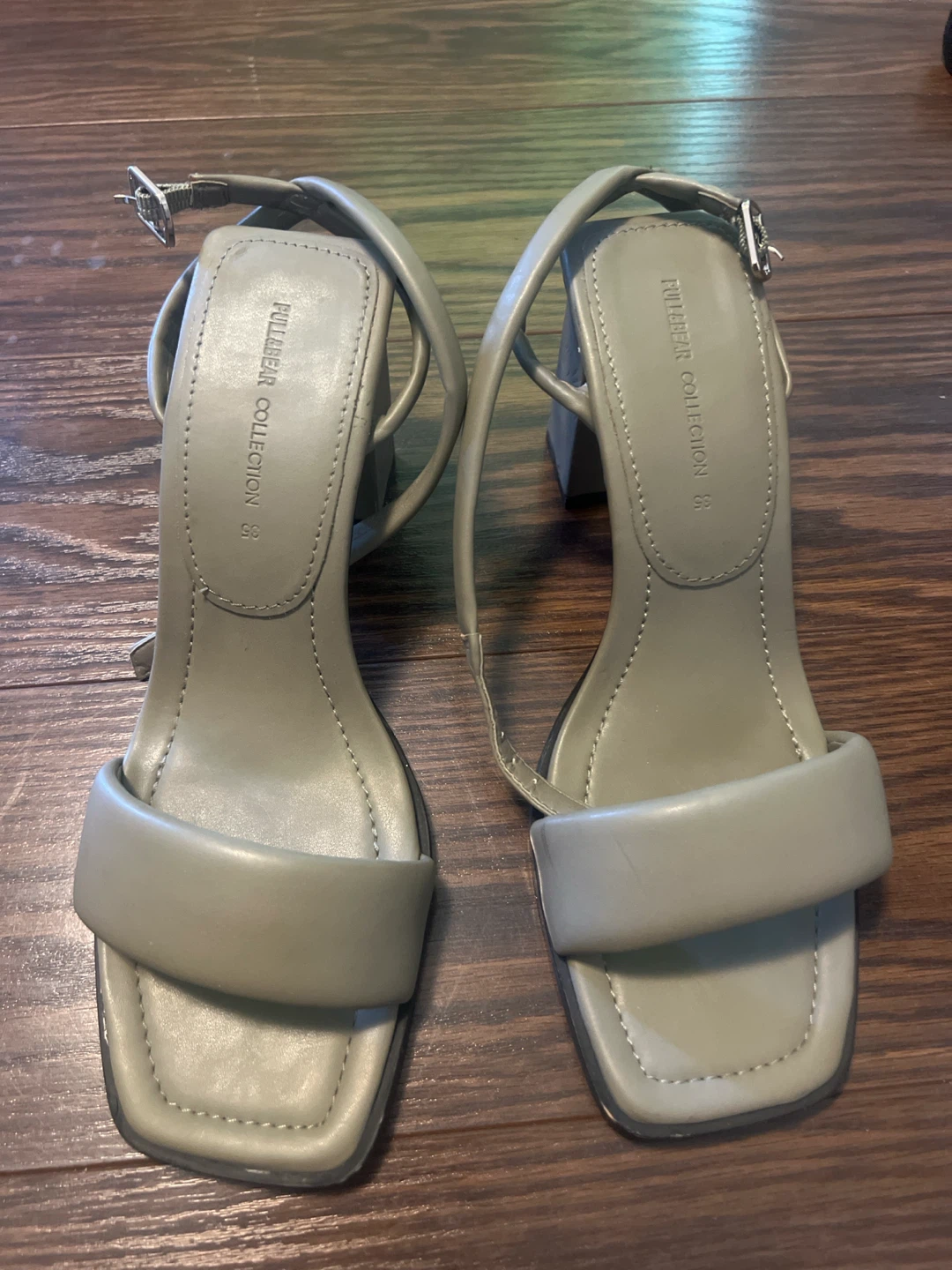 Pull&Bear Collection Heels Size 35