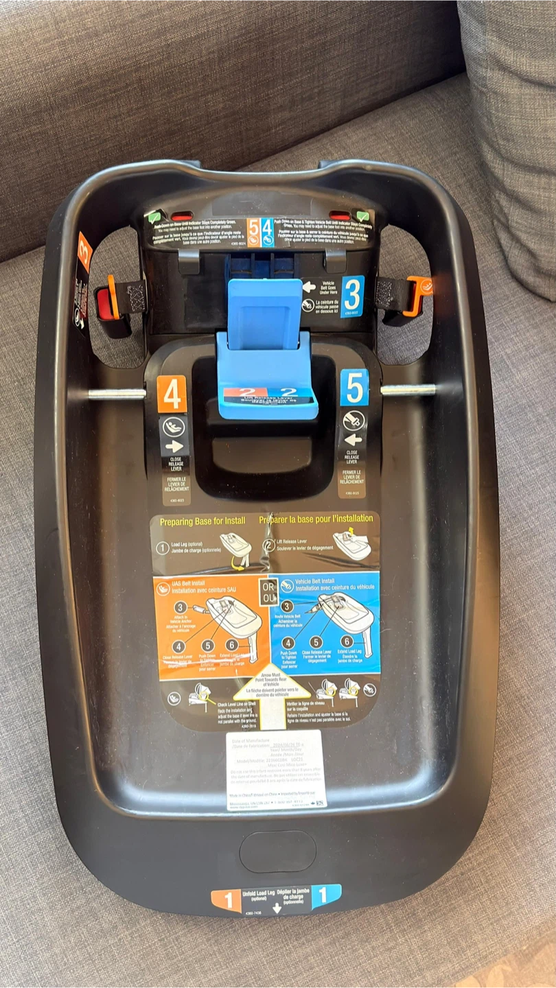 Maxi-Cosi Infant Car Seat with Base - photo 4