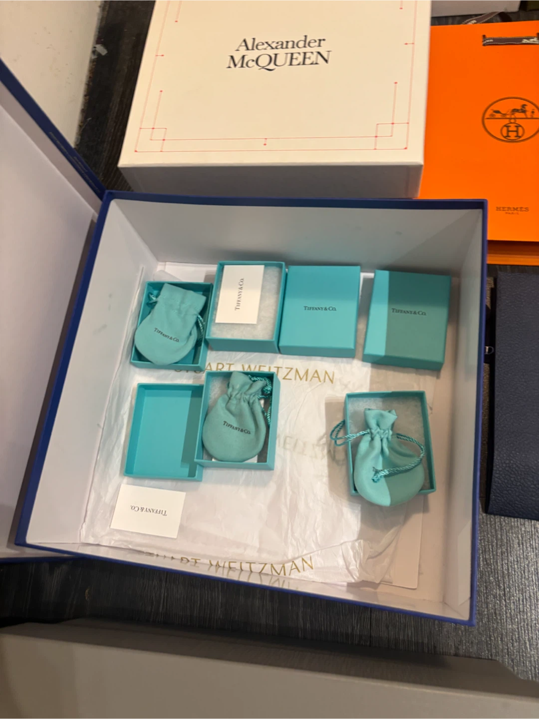 Over 50 Gucci, Louis Vuitton, balenciaga etc gift boxes - photo 5