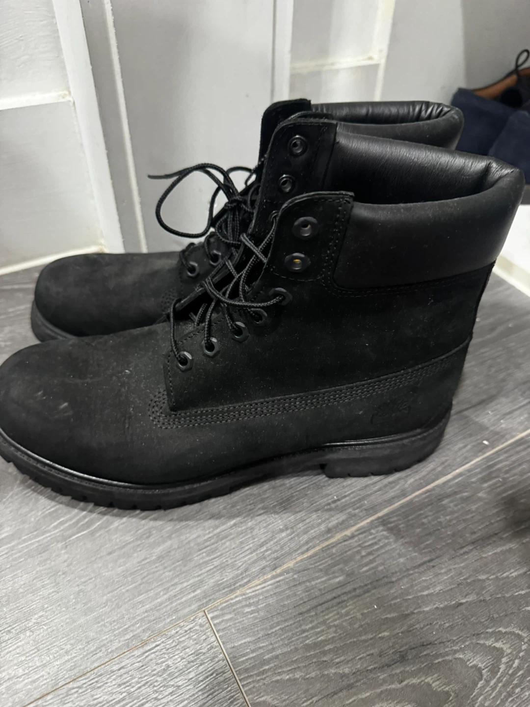 Men shoes, only wore twice! Move out - photo 3