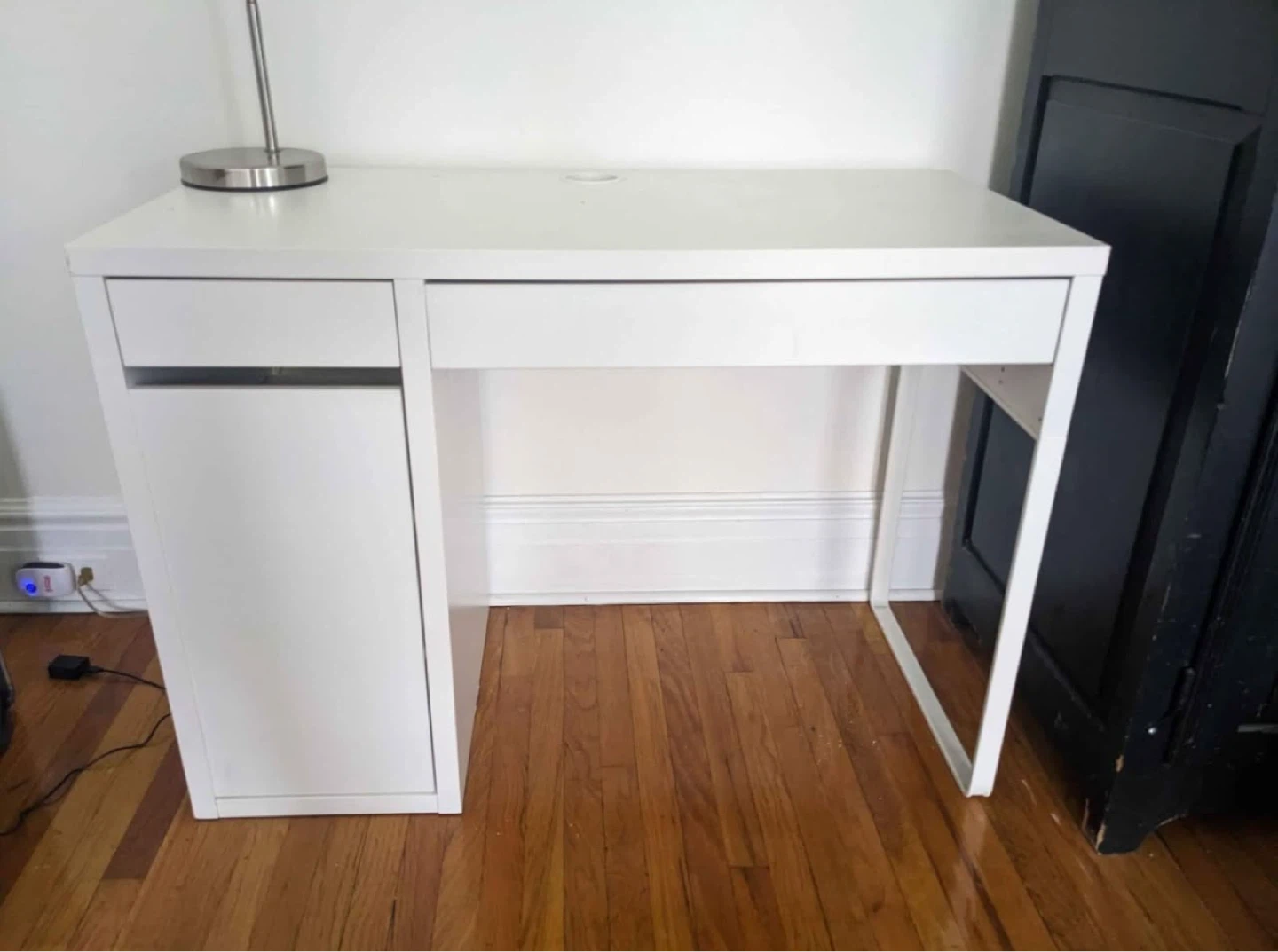 White Ikea Desk