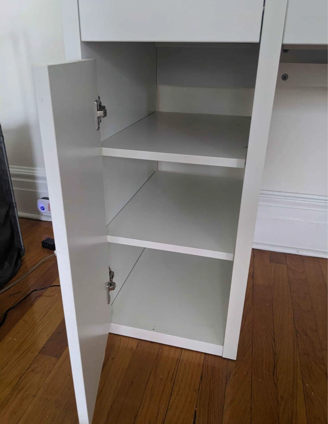 White Ikea Desk - photo 3