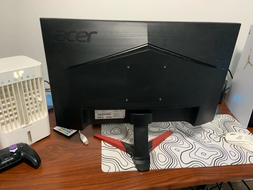180HZ Acer Monitor - photo 2