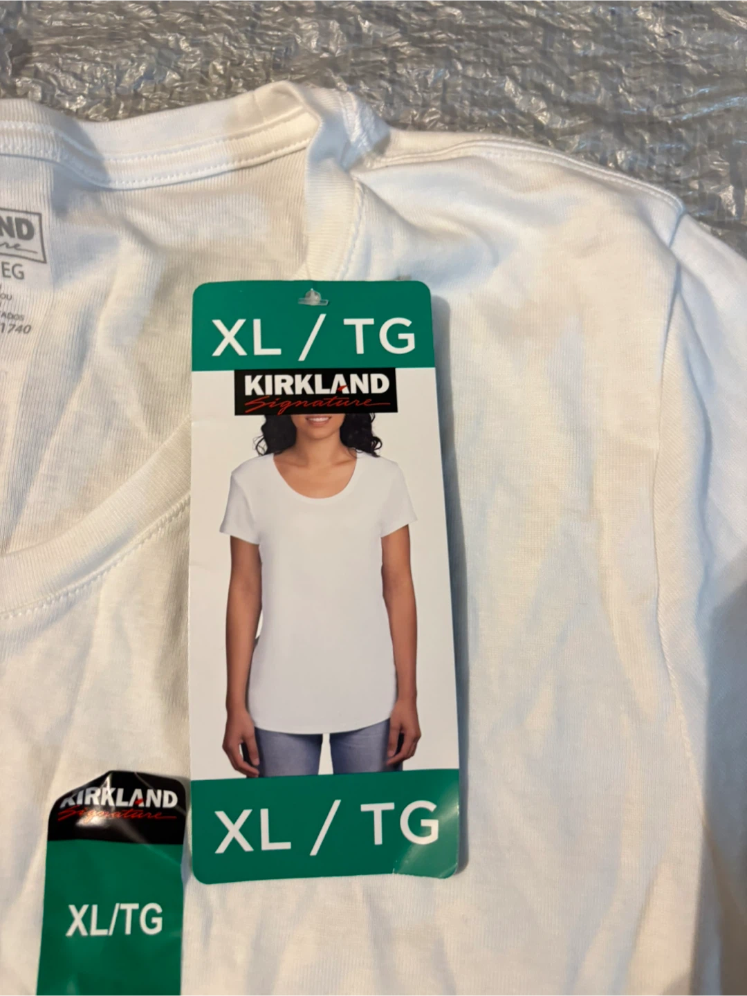 Kirkland Signature XL/TG White T-Shirt - photo 2