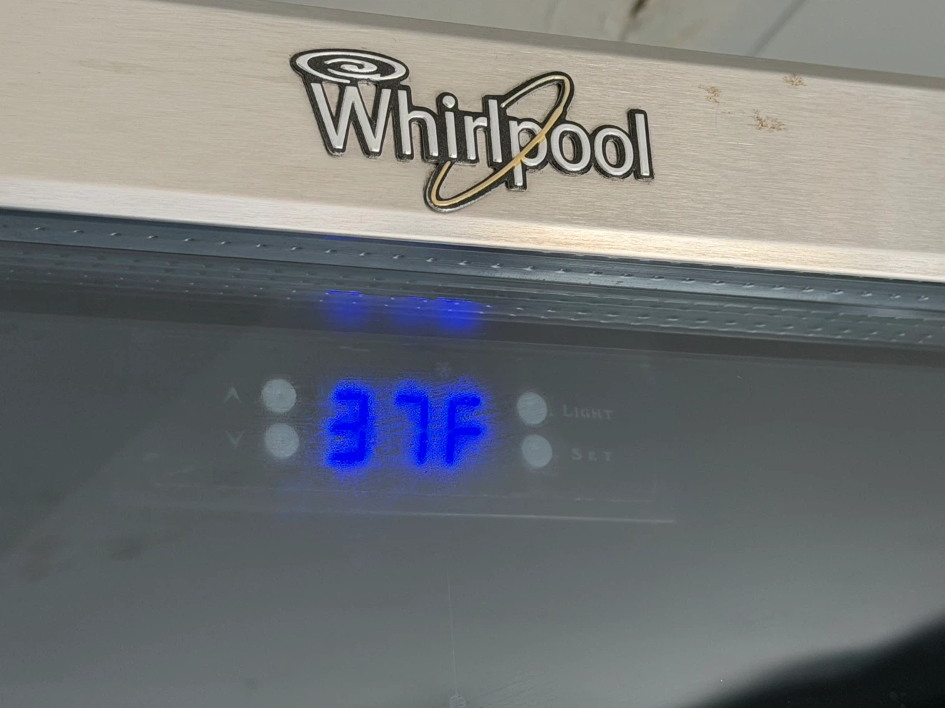 Whirlpool Beverage Cooler Refrigerator - photo 5