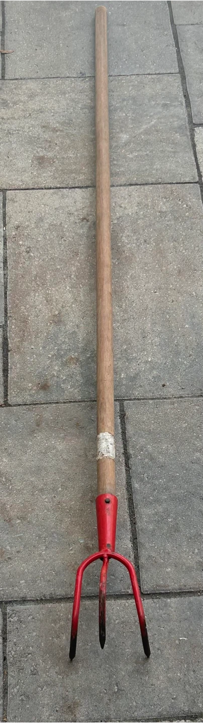 Garden Hand Fork with Wooden Handle