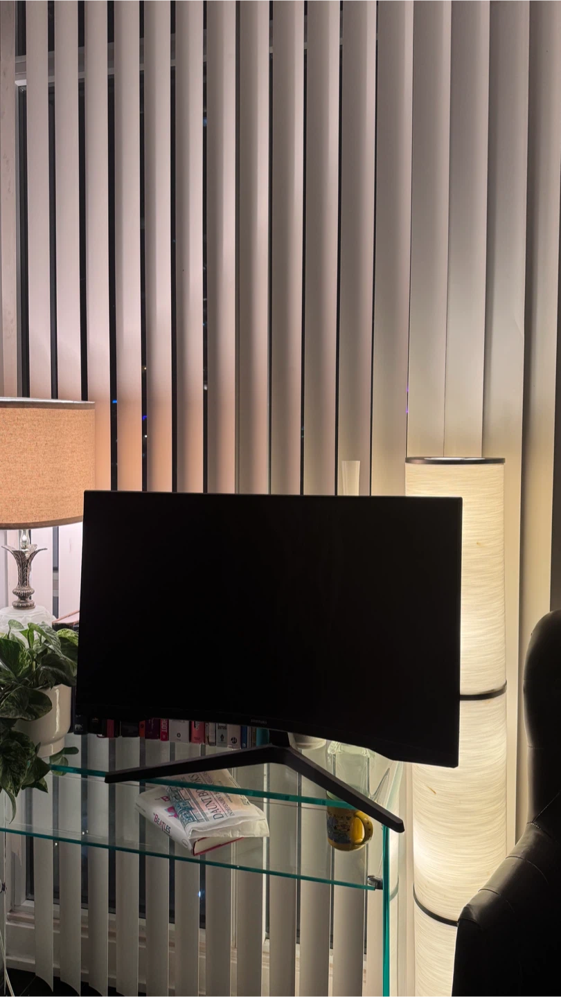 Samsung 23.5" Curved Monitor LC24F390FHNXZA - photo 2