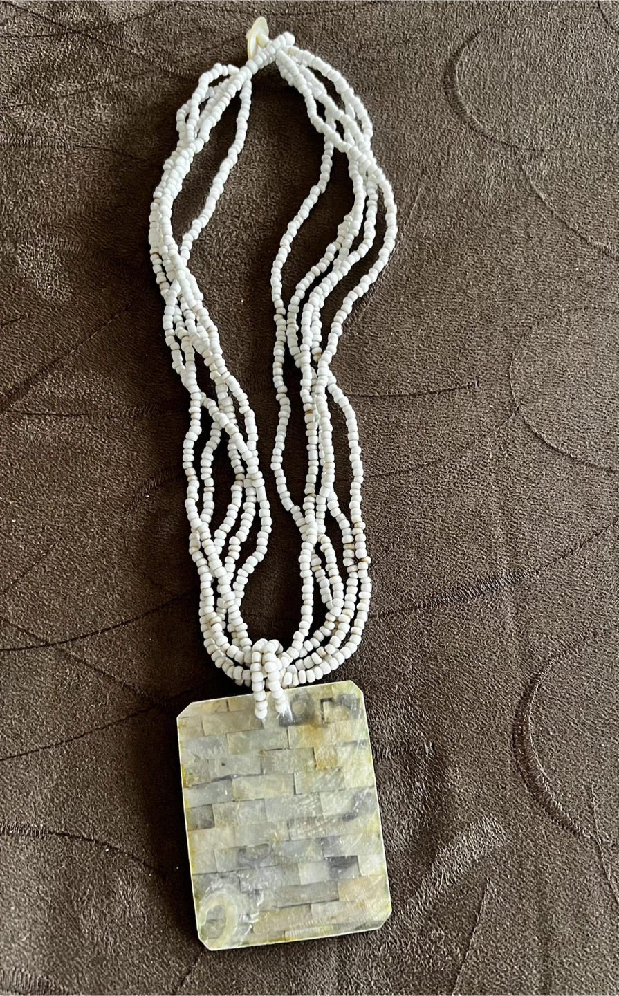 White Beaded Necklace with Mother of Pearl Pendant - photo 2