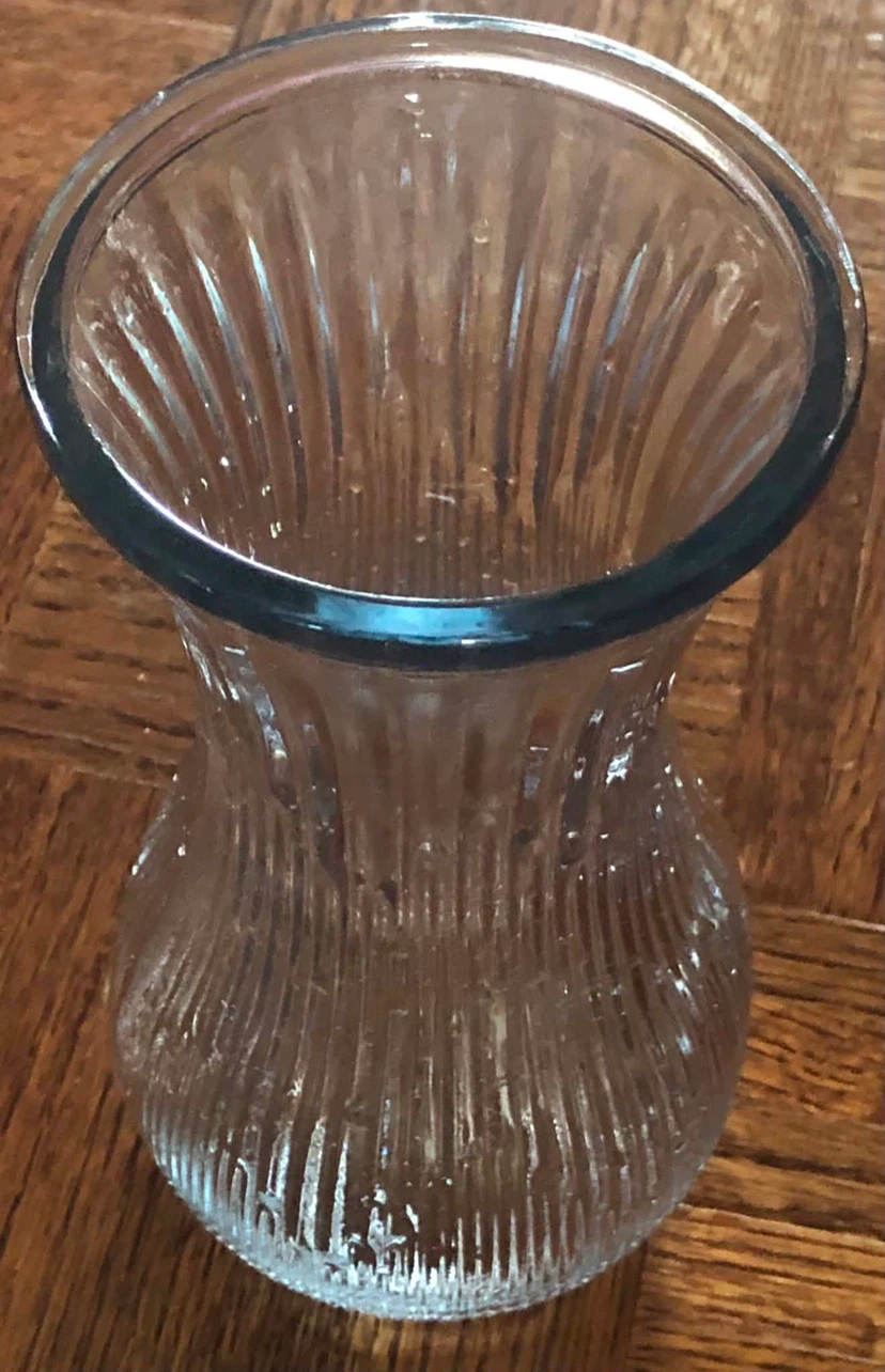 Clear Glass Vase - photo 2