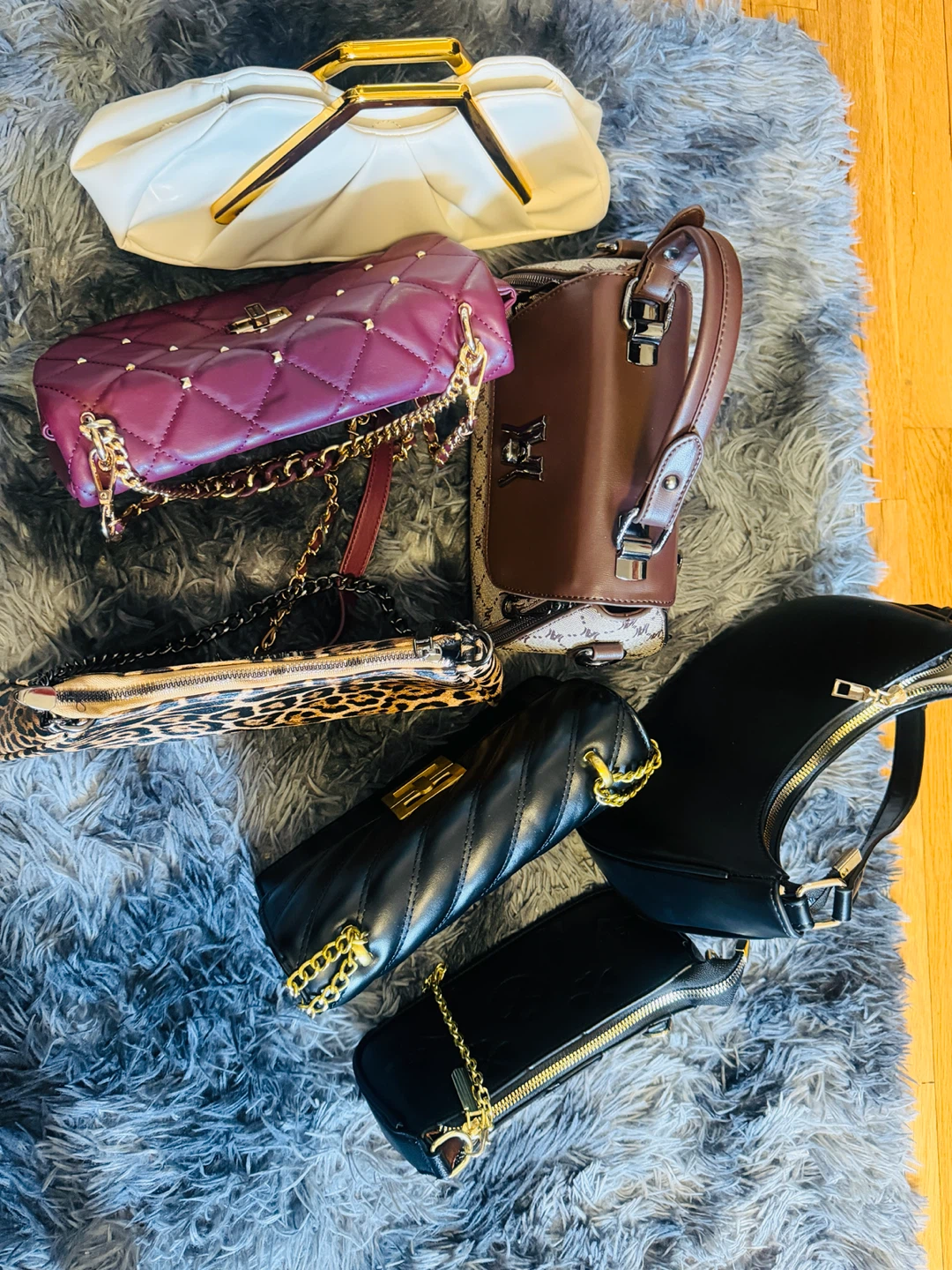 Assorted Women's Handbags - photo 3