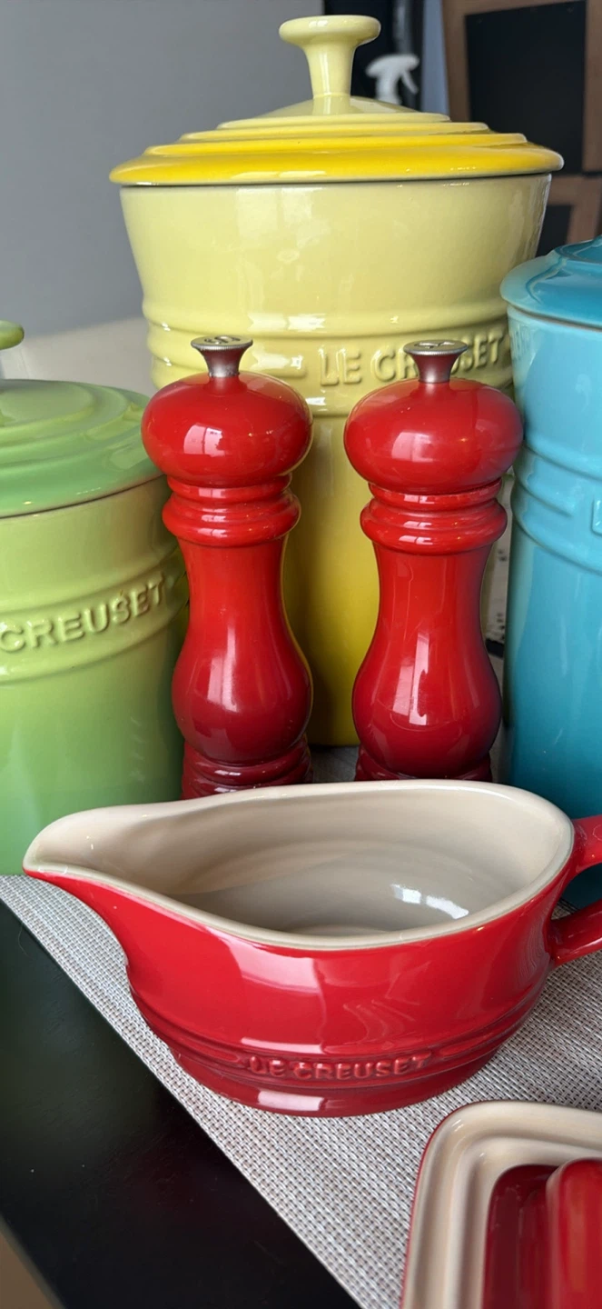 Le Creuset lot - photo 3